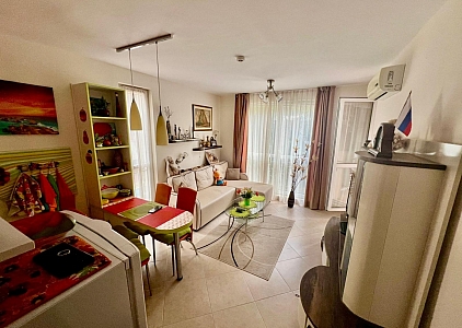 Отличная двухкомнатная квартира на Солнечном берегу. Фото 2