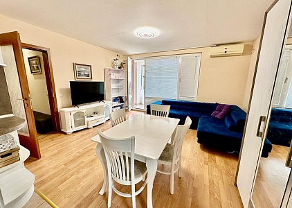 Geräumiges Apartment mit Meerblick in erster Meereslinie. Foto 5 Geräumiges Apartment mit Meerblick in erster Meereslinie. Foto 5