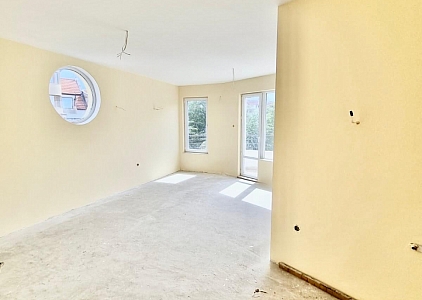 Zweizimmerwohnung in einem Gebäude ohne Unterhaltsgebühr in Nessebar. Foto 2