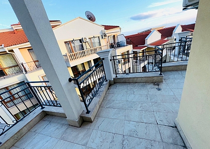 Two-room apartment in an excellent complex on the first coastline. Photo 10