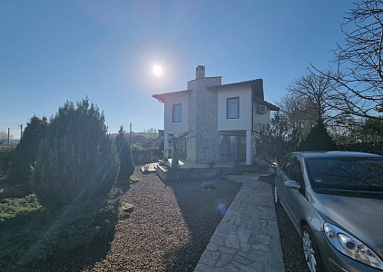 Great house for year round living. Photo 36