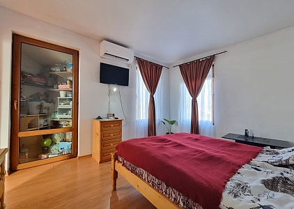 Great house for year round living. Photo 21