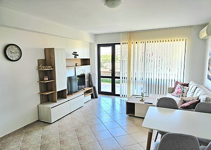 Excellent three-room apartment 500 meters from the sea. Photo 2 Excellent three-room apartment 500 meters from the sea. Photo 2