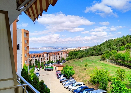 Zweizimmerwohnung in zweiter Linie zum Schnäppchenpreis. Foto 8