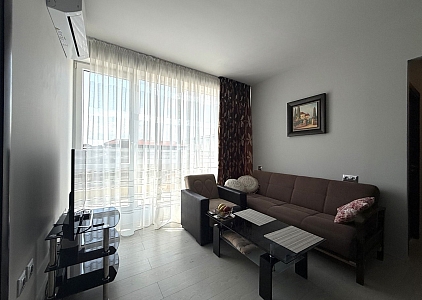 Velký třípokojový byt v útulném komplexu . Foto 15