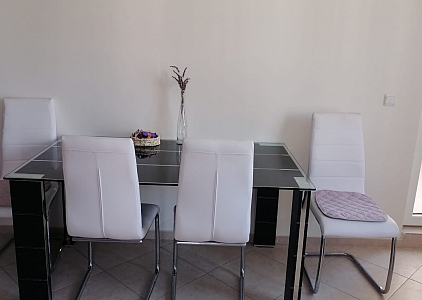 Двухкомнатная квартира с видом на бассейн на побережье. Фото 4