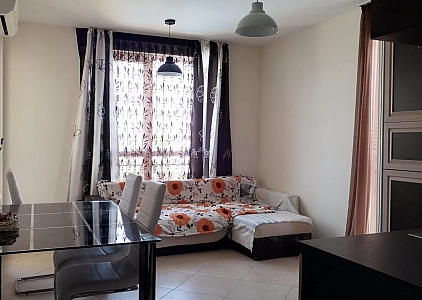 Двухкомнатная квартира с видом на бассейн на побережье. Фото 2