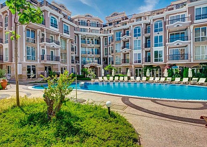 Zweizimmerwohnung im Premium-SPA-Komplex Izida Palace. Foto 1