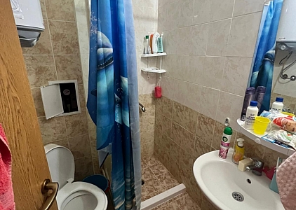 Dwupokojowe mieszkanie z widokiem na basen w dużym kompleksie nad morzem. Zdjęcie 8 Dwupokojowe mieszkanie z widokiem na basen w dużym kompleksie nad morzem. Zdjęcie 8