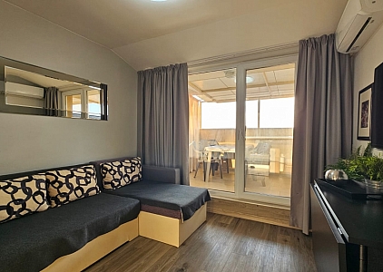 Красивая квартира с видом на бассейн в роскошном комплексе. Фото 2