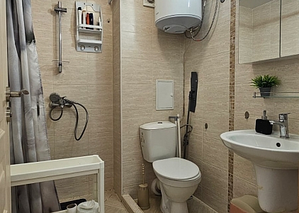 Красивая квартира с видом на бассейн в роскошном комплексе. Фото 11