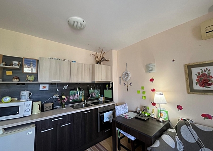 Apartament z widokiem na morze w Świętym Własie. Zdjęcie 3