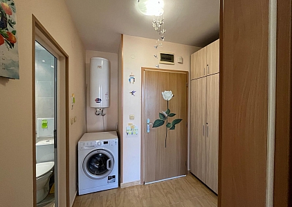 Apartament z widokiem na morze w Świętym Własie. Zdjęcie 11