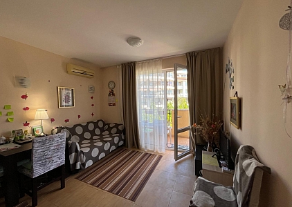 Apartament z widokiem na morze w Świętym Własie. Zdjęcie 2