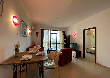 Prostorný dvoupokojový apartmán 200 metrů od moře. Foto 12