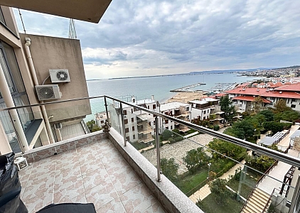 Beautiful apartment with sea view on the first line. Photo 1 Beautiful apartment with sea view on the first line. Photo 1