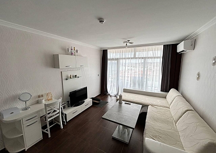 Beautiful apartment with sea view on the first line. Photo 2 Beautiful apartment with sea view on the first line. Photo 2