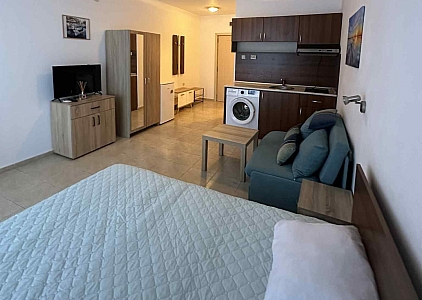 Большая студия на побережье в пешей доступности к морю. Фото 1 Большая студия на побережье в пешей доступности к морю. Фото 1