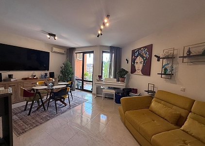 Stilvolle und gut ausgestattete Wohnung in einer Familienanlage. Foto 1 Stilvolle und gut ausgestattete Wohnung in einer Familienanlage. Foto 1