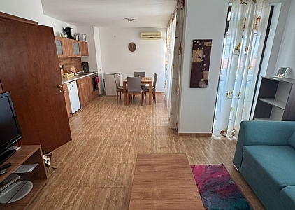 Dvoupokojový apartmán s panoramatickým výhledem na moře, první řada. Foto 8