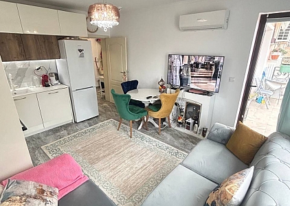 Двухкомнатная квартира на первой линии в центре Несеба. Фото 2