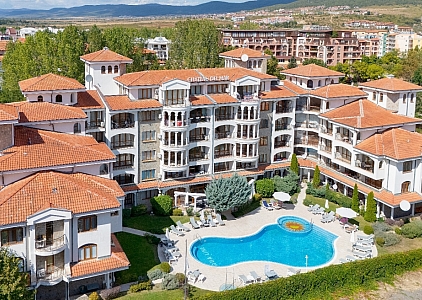 Geräumiges Zweizimmerapartment mit Poolblick, 500 Meter vom Meer entfernt. Foto 22