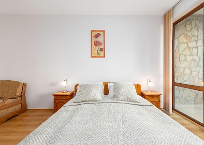 Geräumiges Zweizimmerapartment mit Poolblick, 500 Meter vom Meer entfernt. Foto 17