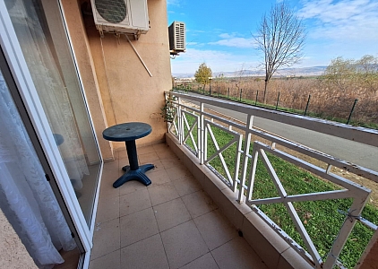 Простора квартира з окремою спальнею у великому сімейному комплексі. Фото 8