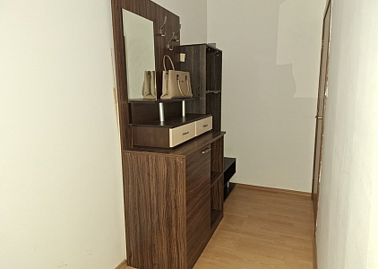 Простора квартира з окремою спальнею у великому сімейному комплексі. Фото 15