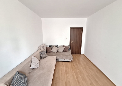 Простора квартира з окремою спальнею у великому сімейному комплексі. Фото 7