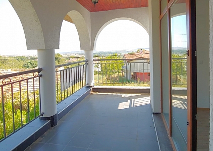 Будинок з ділянкою та новими меблями у чудовому селі. Фото 23 Будинок з ділянкою та новими меблями у чудовому селі. Фото 23