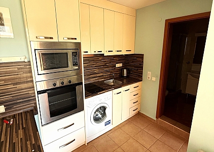 Three-room apartment in a large complex on the coast. Photo 10 Three-room apartment in a large complex on the coast. Photo 10