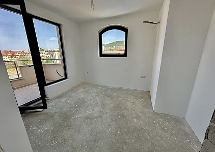 Prostorný apartmán v krásném komplexu 150 metrů od pláže. Foto 3