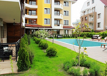 Уютная двухкомнатная квартира в красивом комплексе. Фото 11