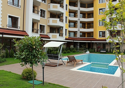 Уютная двухкомнатная квартира в красивом комплексе. Фото 12