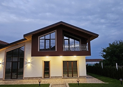 Velký nový dům 3 km od Slunečného pobřeží. Foto 3