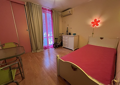 Простора квартира у великому хорошому комплексі. Фото 13