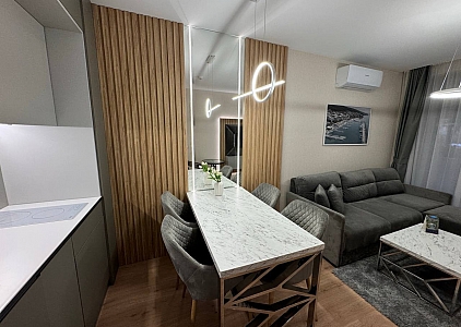 Просторная двухкомнатная квартира в комплексе класса Люкс. Фото 2