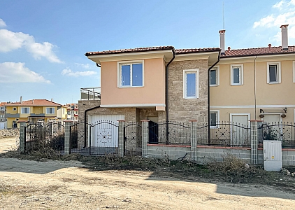 Großes Haus in Strandnähe in Pomorie. Foto 7