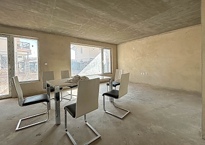 Großes Haus in Strandnähe in Pomorie. Foto 12