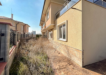 Großes Haus in Strandnähe in Pomorie. Foto 11