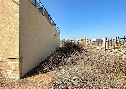 Großes Haus in Strandnähe in Pomorie. Foto 26