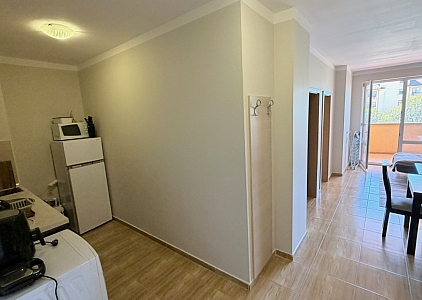Apartment mit Poolblick in einer großen Wohnanlage. Foto 8