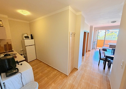 Apartment mit Poolblick in einer großen Wohnanlage. Foto 11