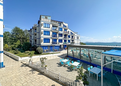 Apartmán s výhledem na moře a parkovacím místem v komplexu v první linii. Foto 31 Apartmán s výhledem na moře a parkovacím místem v komplexu v první linii. Foto 31