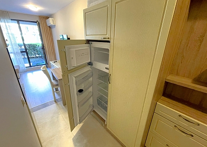 New studio with green courtyard. Photo 13 New studio with green courtyard. Photo 13