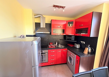 Ausgezeichnete Wohnung in einer großen Wohnanlage. Foto 2
