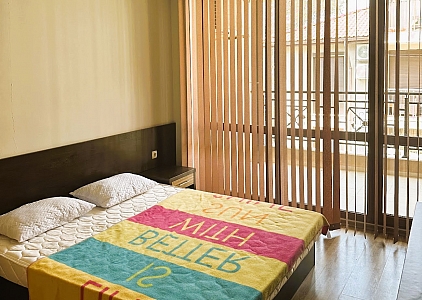 One bedroom apartment in a nice complex. Photo 3