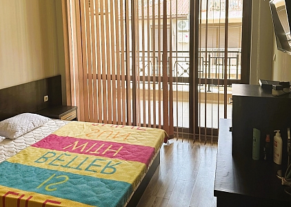 One bedroom apartment in a nice complex. Photo 10