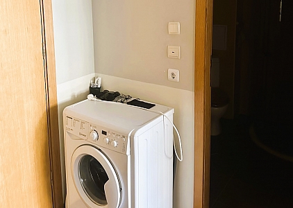 One bedroom apartment in a nice complex. Photo 12